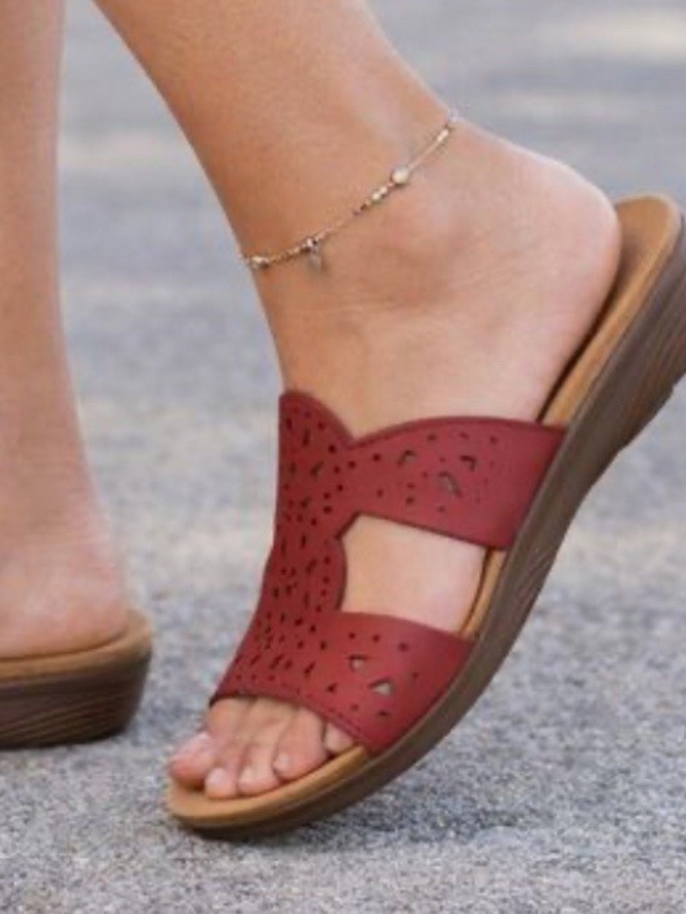 Easy Spirit Women's Medium Red Laser-Cut Slide On Sandals